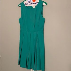 Sleeveless Pleated dress